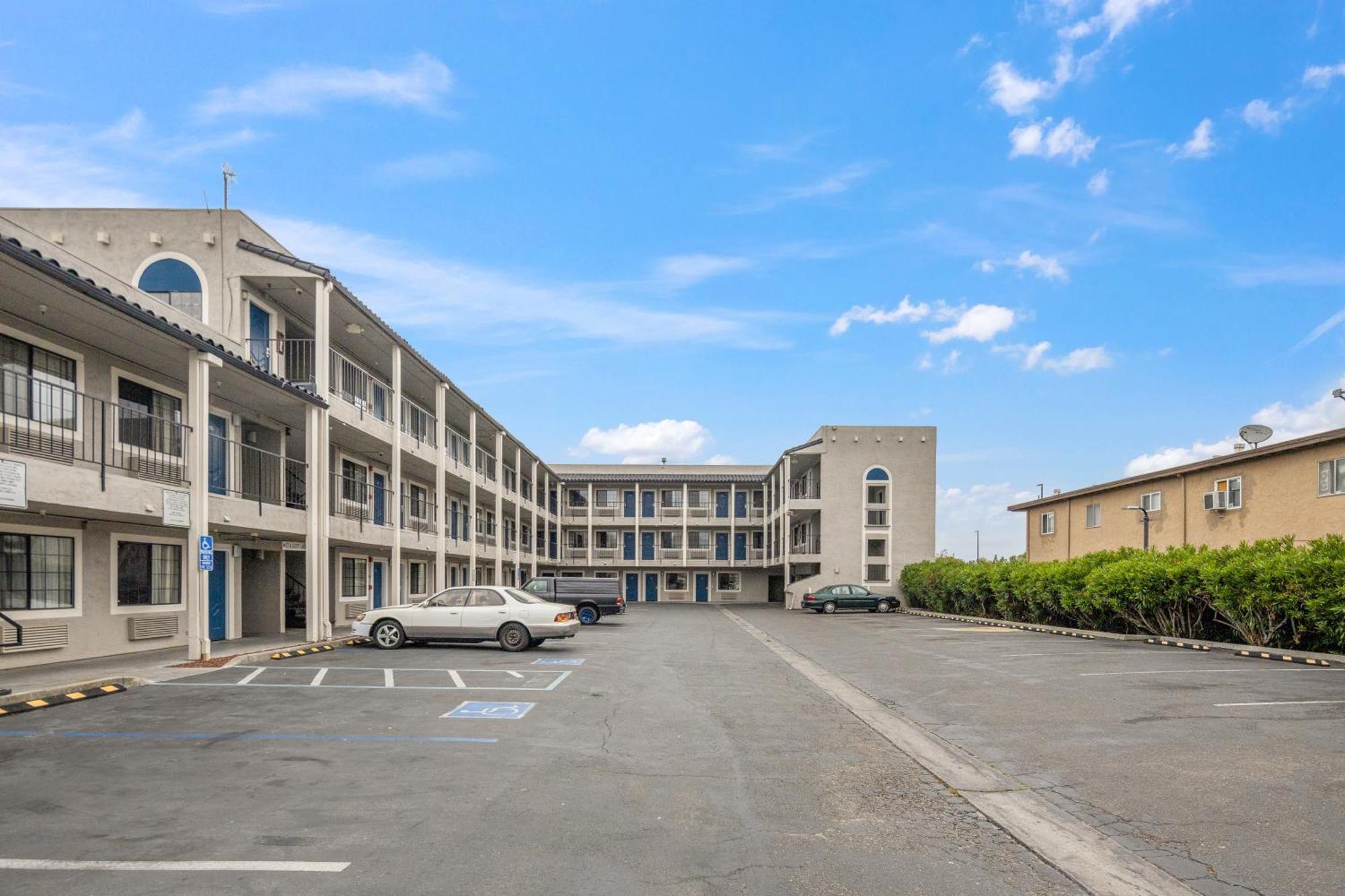 Americas Best Value Inn - Milpitas Εξωτερικό φωτογραφία